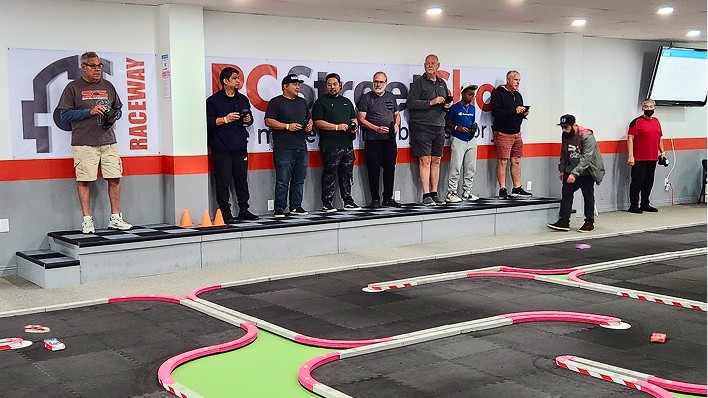 RC CAR TRACK